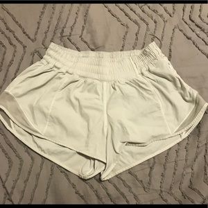 Lululemon Hotty Hot shorts